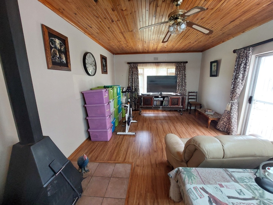 5 Bedroom Property for Sale in Oudtshoorn South Western Cape